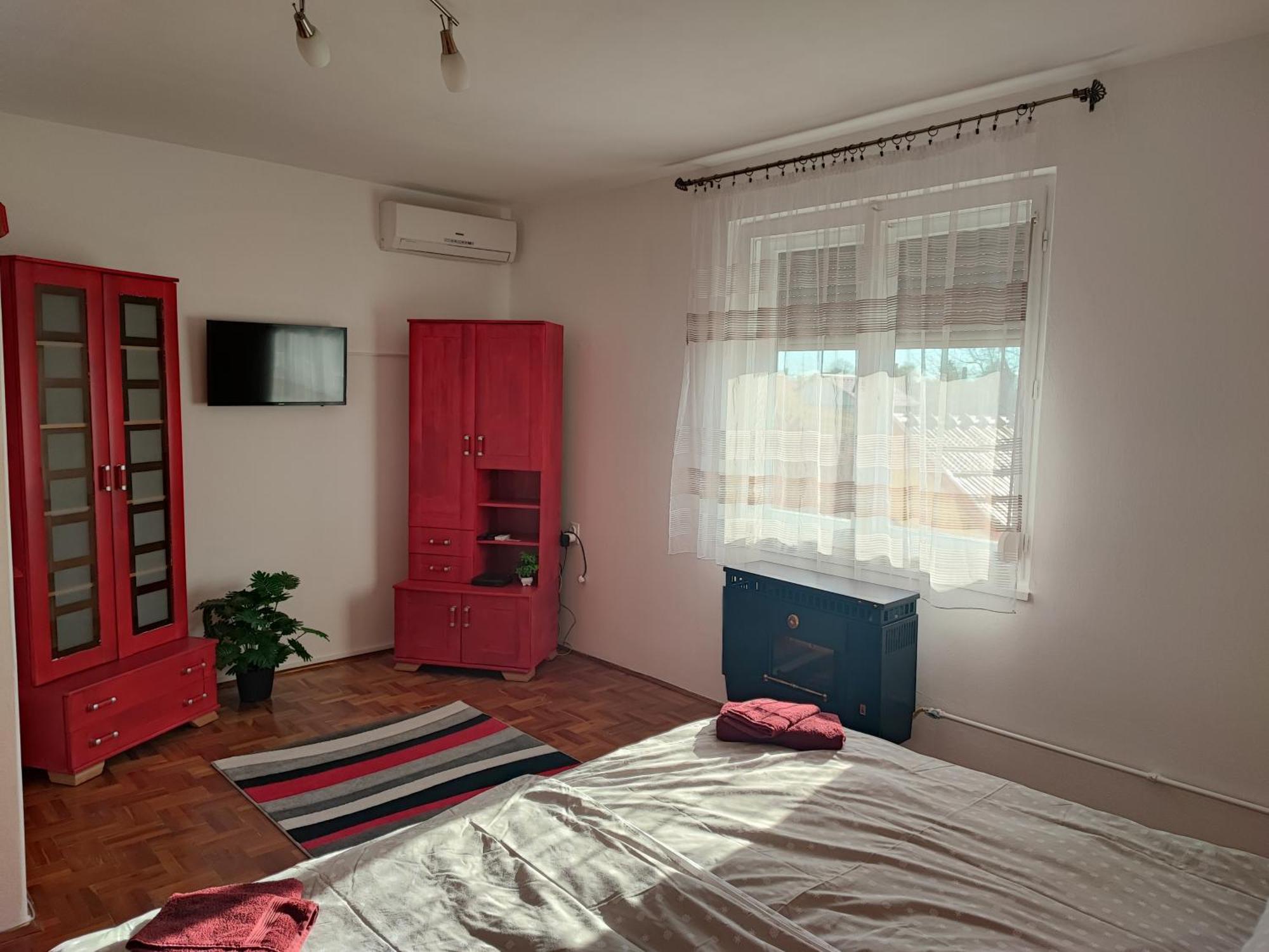 Szaffi Apartman Хайдусобосло Экстерьер фото